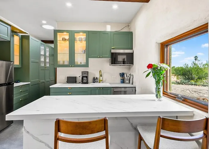 Catalina Vista - Modern 2bd Foothills Retreat With Amazing Mountain Views Holiday home